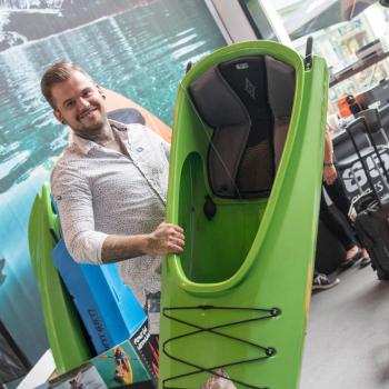 Auf der Erfolgswelle: Wassersport liegt voll im Outdoor Trend – Die Leitmesse Outdoor präsentiert vergrößerte Water Sports Area - (c) Outdoor Friedrichshafen