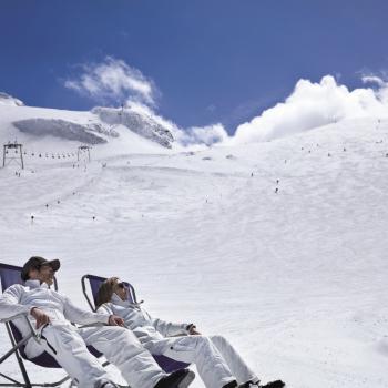 Sonnenliege am Hintertuxer Gletscher - (c) Hintertuxer Gletscher