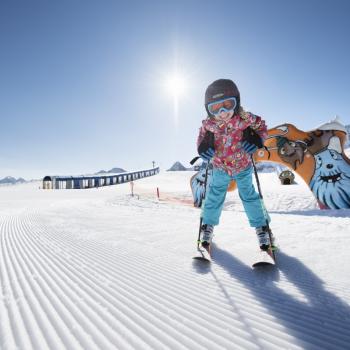 Vom Zauberteppich ins Skigebiet - (c) Stubaier Gletscher - Andre Schönherr