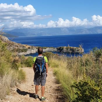 Vom Fischerstädtchen Marina di Camerota entlang des paradiesischen Küstenstreifens zur Baia degli Infreschi - (c) Susanne Wess