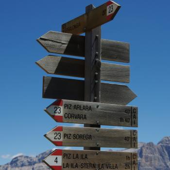 In Corvara, Herzen des ladinischen Dolomiten-Tals Alta Badia, erwarten die Besucher viele Wanderungen mit wunderbaren Ausblicken auf die Berge - (c) Harald G. Koch