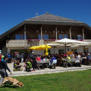 In Corvara, Herzen des ladinischen Dolomiten-Tals Alta Badia, erwarten die Besucher viele Wanderungen mit wunderbaren Ausblicken auf die Berge - (c) Harald G. Koch