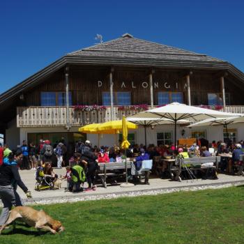 In Corvara, Herzen des ladinischen Dolomiten-Tals Alta Badia, erwarten die Besucher viele Wanderungen mit wunderbaren Ausblicken auf die Berge - (c) Harald G. Koch