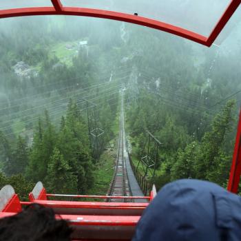 Wie wäre es mit 106 Prozent Steigung bei einer Fahrt mit der steilsten Standseilbahn Europas?