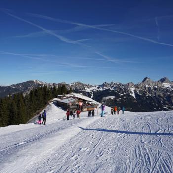 Eine wunderbare Möglichkeit zur Einkehr bietet die Gundhütte - Winterwanderung auf dem Neunerköpfle - (c) Maren Recken