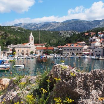 Fischerdorf an der Kroatisch Bucht in der Nähe des Velebit Gebirges - (c) Jörg Bornmann