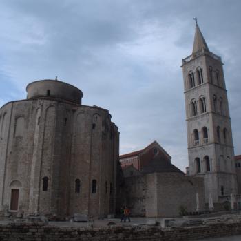 Zadar ist eine der vielen Perlen, die man im Wanderurlaub an Kroatiens Küste entdecken kann - (c) Jörg Bornmann