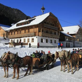 Wandervielfalt in Österreichs Wanderdörfern - Kutschenfahrt in Schladming - (c) Tourismusverband Schladming-Rohrmoos Herbert Raffalt