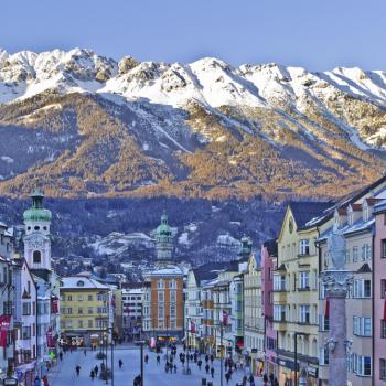 Die Innsbrucker Maria Theresia Straße im Winter - (c) TVB Innsbruck Christof Lackner