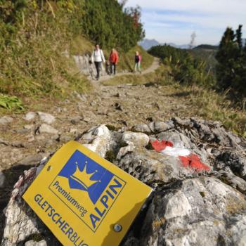 Frauen wandern anders - Auch Extrembergsteigerin Gerlinde Kaltenbrunner testete das Frauenwandern und stand uns für einige Fragen zur Verfügung - (c) Norbert Eisele-Hein