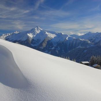 ElisabethHotel Mayerhofen - Verschneites Bergpanorama am Schwendberg im Zillertal