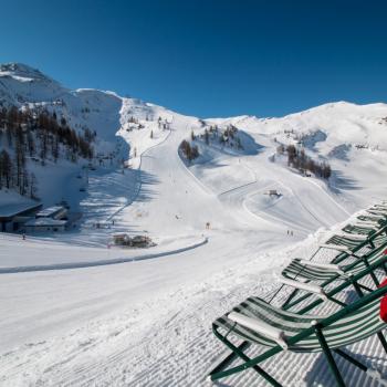 Sonnenskilauf am Gamskogel im Skigebiet Zauchensee im Salzburger Land