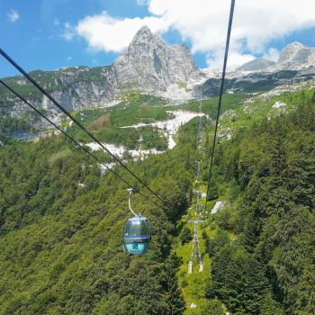 Mit der Seilbahn geht es hinauf auf den Kamin - (c) Christine Kroll