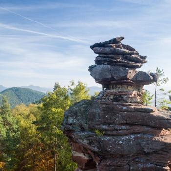 Wandern durch bizarre Buntsandsteinwelten, auf dem Napoleon-Steig durchs Dahner Felsenland in der Pfalz - (c) Dominik Ketz - Pfalz-Touristik e.V.