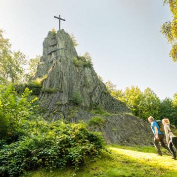 Wanderung durch den Westerwald und zum Basaltkegel aus erstarrter Lava - (c) Dominik Ketz - Westerwald Touristik Service, VGV Kirchen (Sieg)