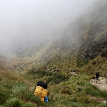 Der Weg windet sich durch das Hochtal - (c) Christine Kroll