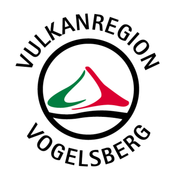 Die Wiesentour - rund um Lauterbach-Maar führt die leicht Tour über weiche Wiesenwege und sanfte Hügelkuppen - (c) Vulkanregion Vogelsberg Toursimus