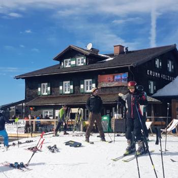 Genussvoller Winterspaß in der Region Schladming-Dachstein, das sind Winteraktivitäten aller Art und jeden Tag eine andere Almkulinarik-Hütte besuchen - (c) Gabi Vögele