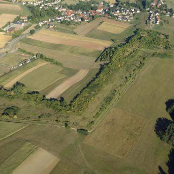 Das Grüne Band Bayern-Thüringen mit Burggrub (bei Mitwitz) aus der Luft - (c) Klaus Leidorf