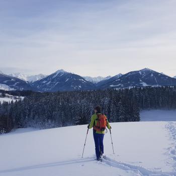 Genussvoller Winterspaß in der Region Schladming-Dachstein, das sind Winteraktivitäten aller Art und jeden Tag eine andere Almkulinarik-Hütte besuchen - (c) TVB Schladming-Dachstein