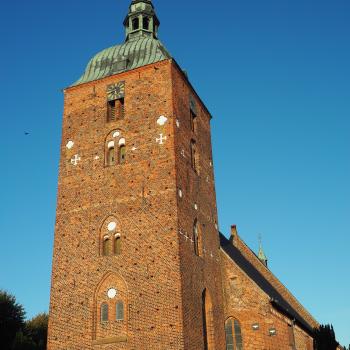 St. Nikolai in Burg ist die größte Kirche der Insel. Die mittelalterlichen Flügel- und Seitenaltäre im Inneren sind hervorragend erhalten - (c) Enric Boixadós