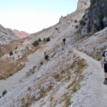 Frühmorgens machen wir uns auf den Weg in die Schlucht - (c) Christine Kroll