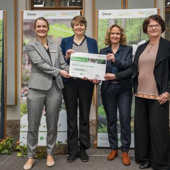 Auftaktveranstaltung des 'Wildkatze-Wälder-Projekt', v.l.n.r. Friederike Scholz (Projektleitung BUND), Verena Graichen (Stellvertretende Vorsitzende BUND), Steffi Lemke (Bundesministerin für Umwelt, Naturschutz, nukleare Sicherheit und Verbraucherschutz) und Sabine Riewenherm (Präsidentin Bundesamt für Naturschutz)  (Christoph Leib) - (c) BUND