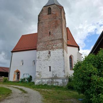 Im niederbayerischen Bayerbach erwarten den Besucher sanfte Natur und verschlafene Wege - (c) Stefan Engel/Ulrike Engel