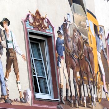 Die Lüftelmalerei gehört zu Mittenwald wie der Geigenbau - (c) Jörg Bornmann