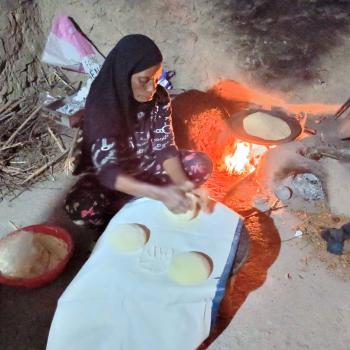 Malika backt uns jeden Abend frisches Brot - (c) Christine Kroll