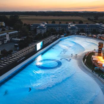 Die perfekte 'Reise'welle in Halbbermoos bei München - (c) Surftown