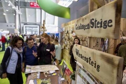 Reisemesse CMT 2017 in Stuttgart - und so gibt es auf der Reisemesse CMT 2017 in Stuttgart zahlreiche Wanderinformationen - (c) Messe Stuttgart Reisemesse CMT 2017 in Stuttgart - und so gibt es auf der Reisemesse CMT 2017 in Stuttgart zahlreiche Wanderinformationen - (c) Messe Stuttgart