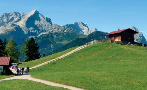 Eckbauer, 1237 m Partnachklamm Garmisch Partenkirchen Eckbauer, 1237 m Partnachklamm Garmisch Partenkirchen