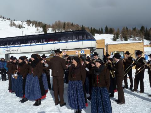 Am Rosskopf in Sterzing, der nördlichste Skiregion in Südtirol, ist die Zukunft eingetreten - (c) Gabi Dräger Am Rosskopf in Sterzing, der nördlichste Skiregion in Südtirol, ist die Zukunft eingetreten - (c) Gabi Dräger