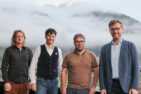 Das Präsidium des Tiroler Bergsportführerverbandes TBSFV v.l.: Klaus Kranebitter (Präsident-Stellvertreter), Thomas Rabl (Präsident TBSFV), Mathias Nössig und Wolfgang Goriup - (c) TBSFV