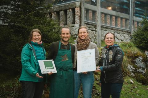 Reintalangerhütte wird Bioland zertifizierte Alpenvereinshütte des Deutschen Alpenvereins - Ab sofort mehr regionale und saisonale Bio-Mahlzeiten auf der DAV-Hütte bei Garmisch-Partenkirchen - (c) Bioland