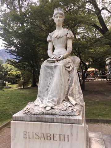 Die Sissi-Statue im Elisabeth-Park in Meran - (c) Enric Boixadós