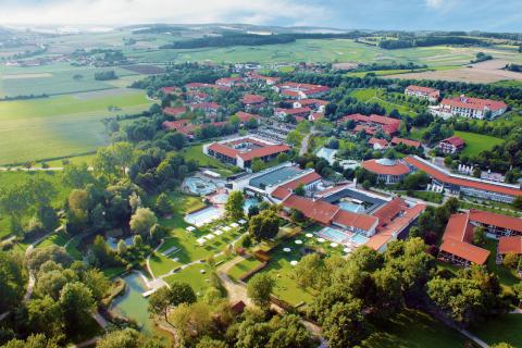 Im niederbayerischen Bayerbach erwarten den Besucher sanfte Natur und verschlafene Wege - (c) Stefan Engel/Ulrike Engel Im niederbayerischen Bayerbach erwarten den Besucher sanfte Natur und verschlafene Wege - (c) Stefan Engel/Ulrike Engel